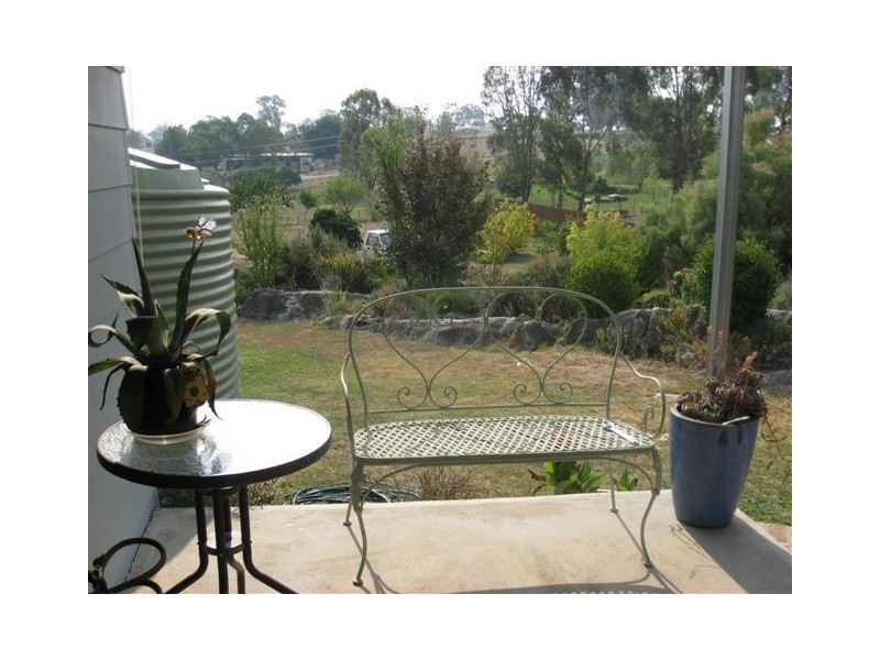 9 William Street, Molong NSW 2866