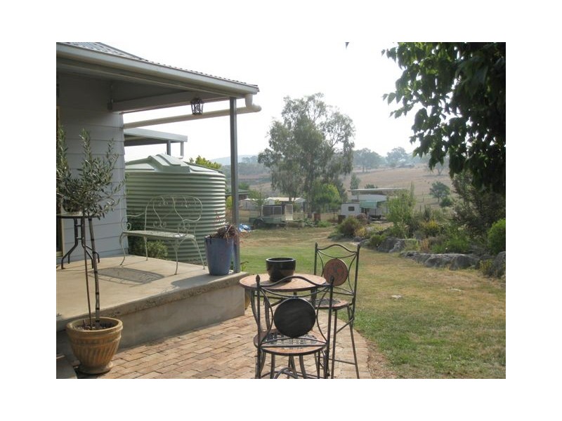 9 William Street, Molong NSW 2866