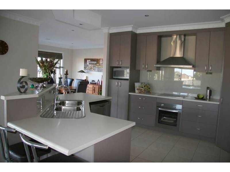 18 Lisbon Circuit, Orange NSW 2800