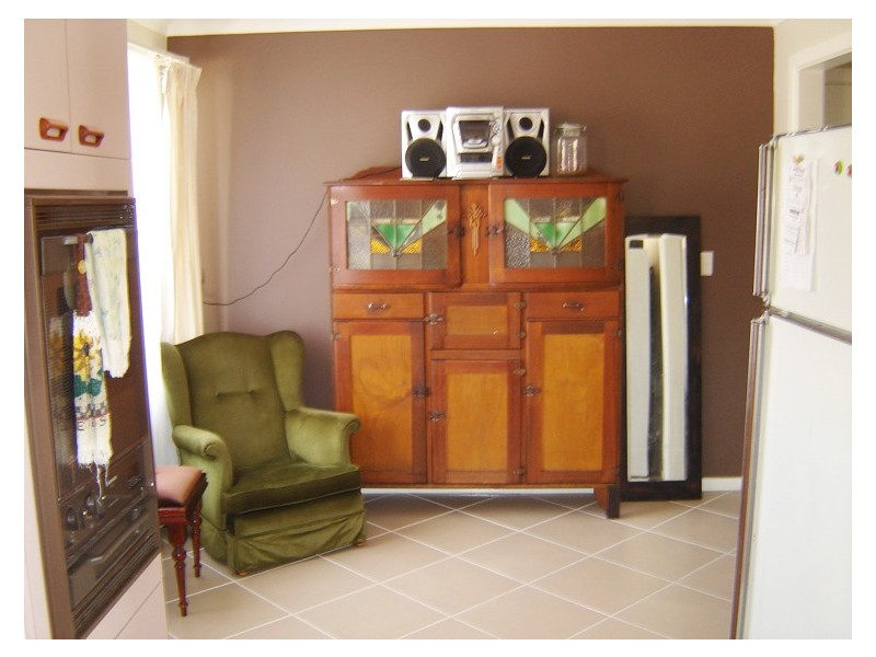 18 Hanover Crescent, Blayney NSW 2799