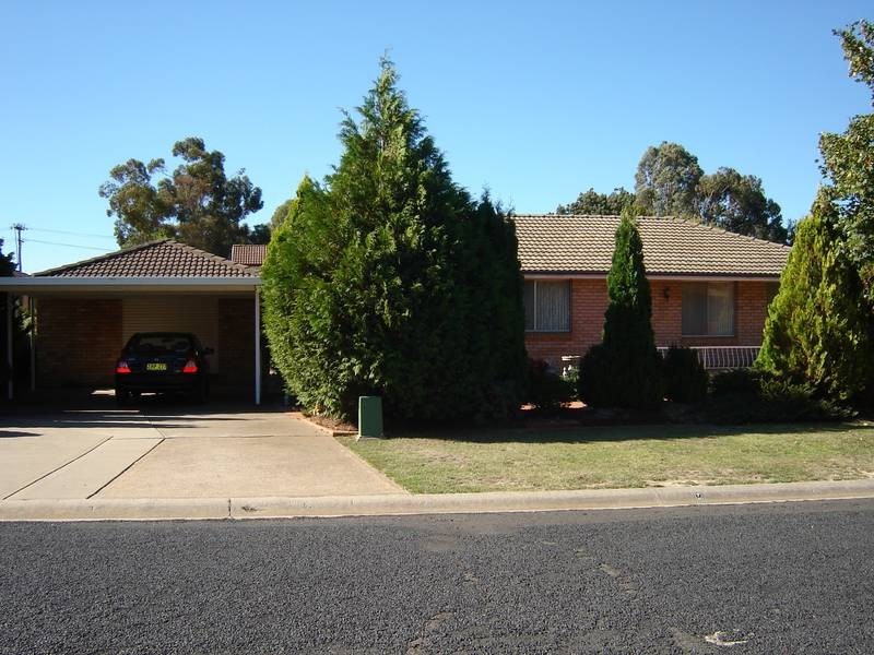 4 Maple Place, Blayney NSW 2799