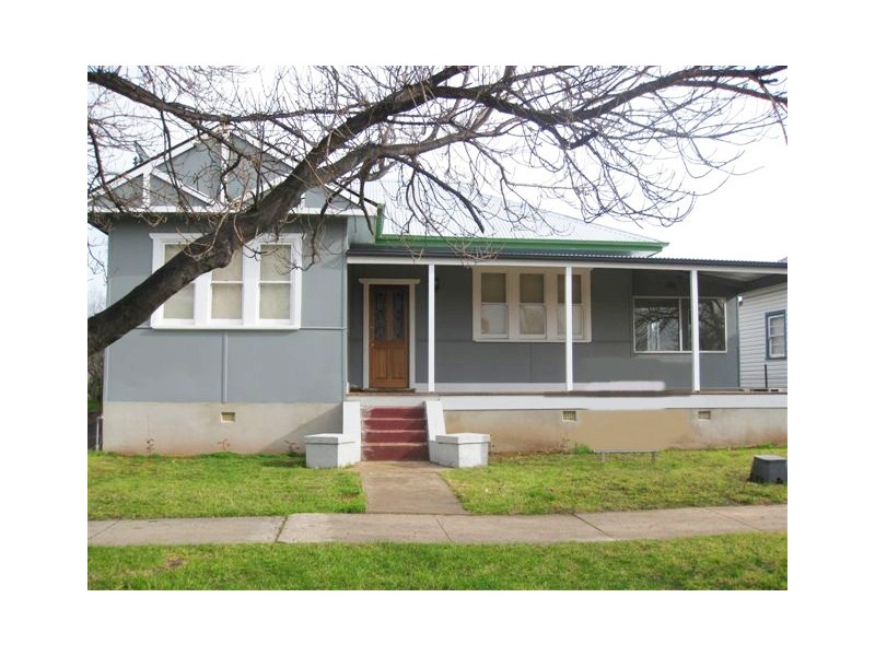 85 Edward Street, Molong NSW 2866