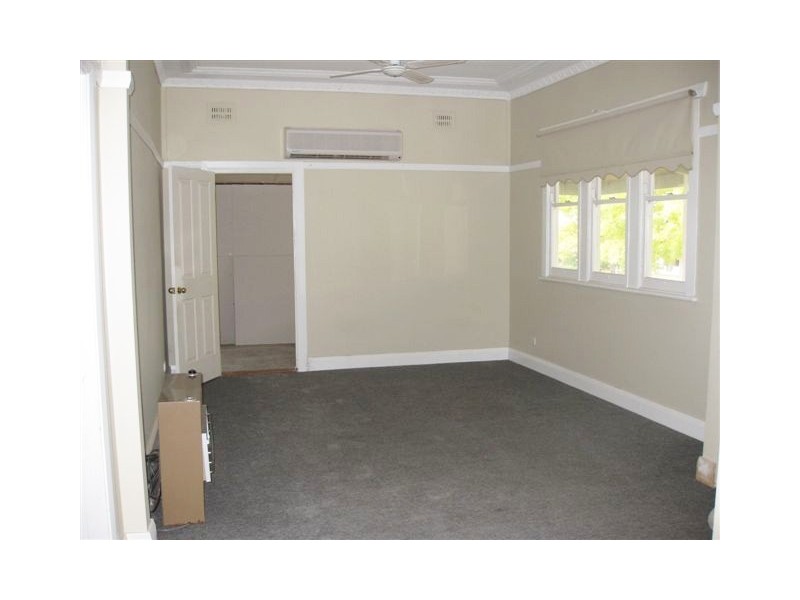 85 Edward Street, Molong NSW 2866