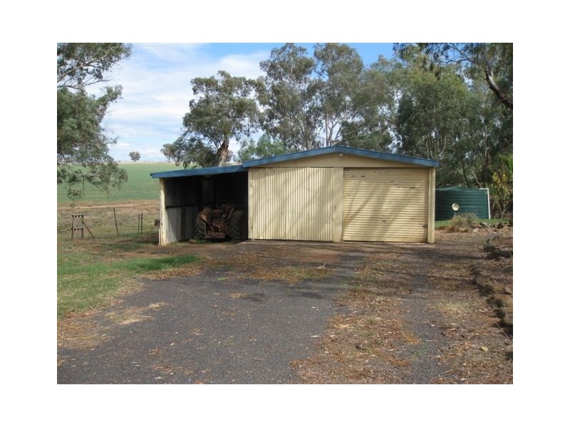 - Bournewood Road, Cumnock NSW 2867