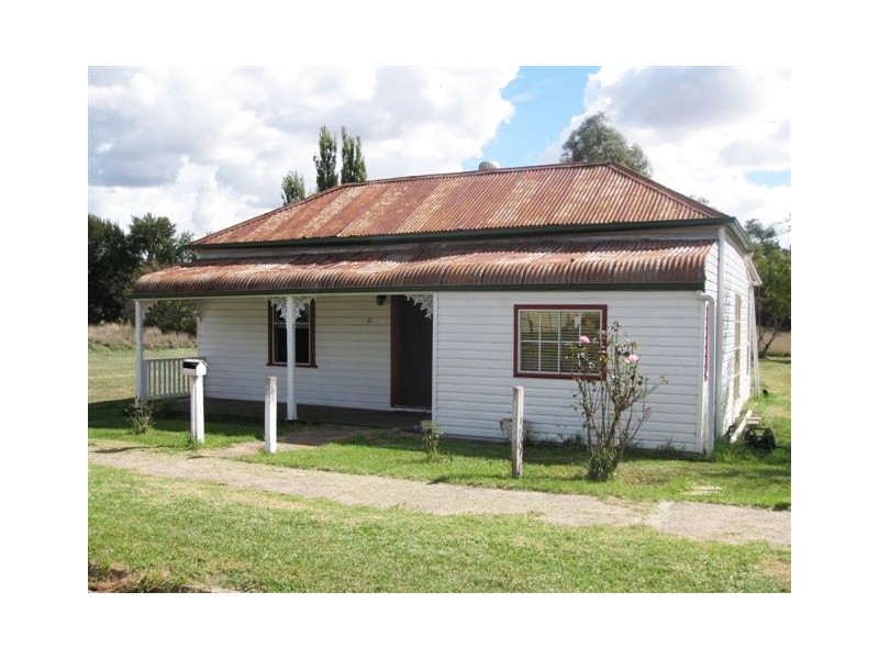 21 Betts Street, Molong NSW 2866