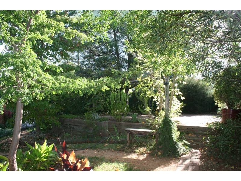 8 Bonanza Place, Orange NSW 2800