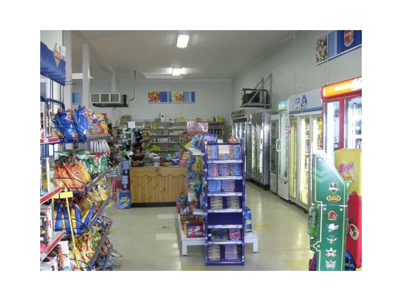 - Kiewa Street, Manildra NSW 2865