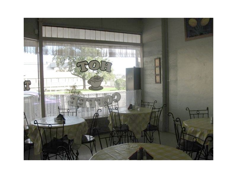 - Kiewa Street, Manildra NSW 2865