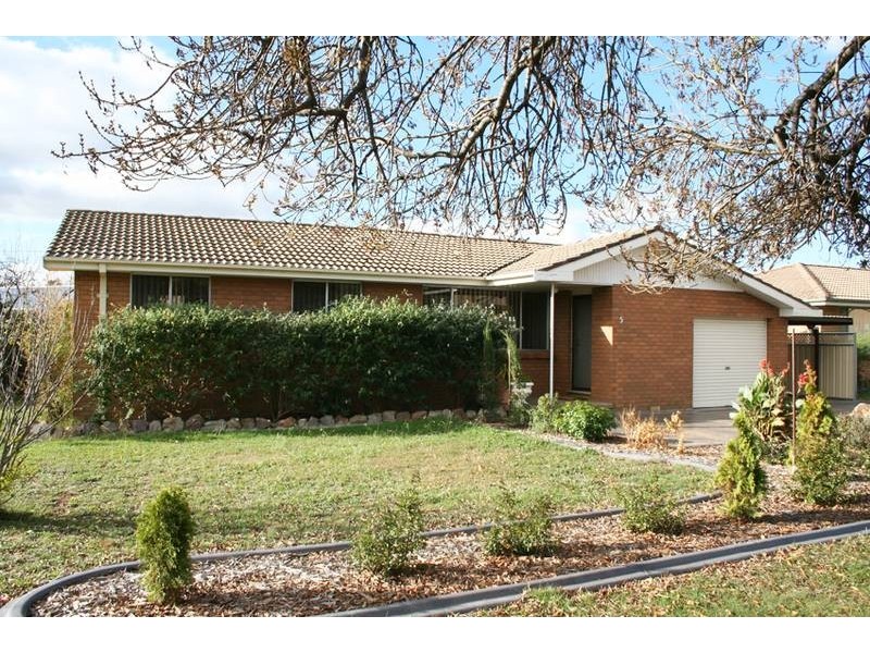5 Morobe Place, Orange NSW 2800
