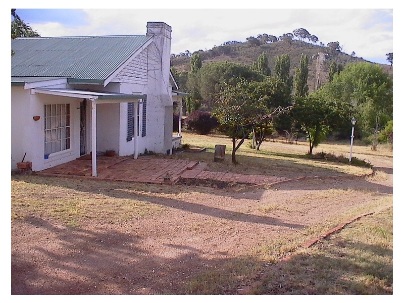 - Gowan Road, Gowan NSW 2795