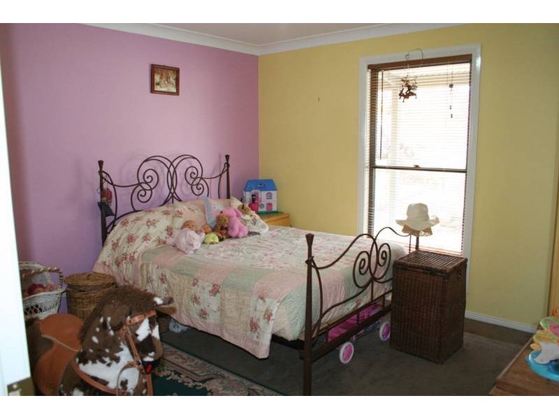 13 Stabback Street, Millthorpe NSW 2798