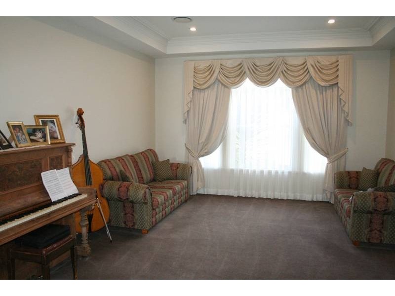 12 Goldfinch Way, Orange NSW 2800