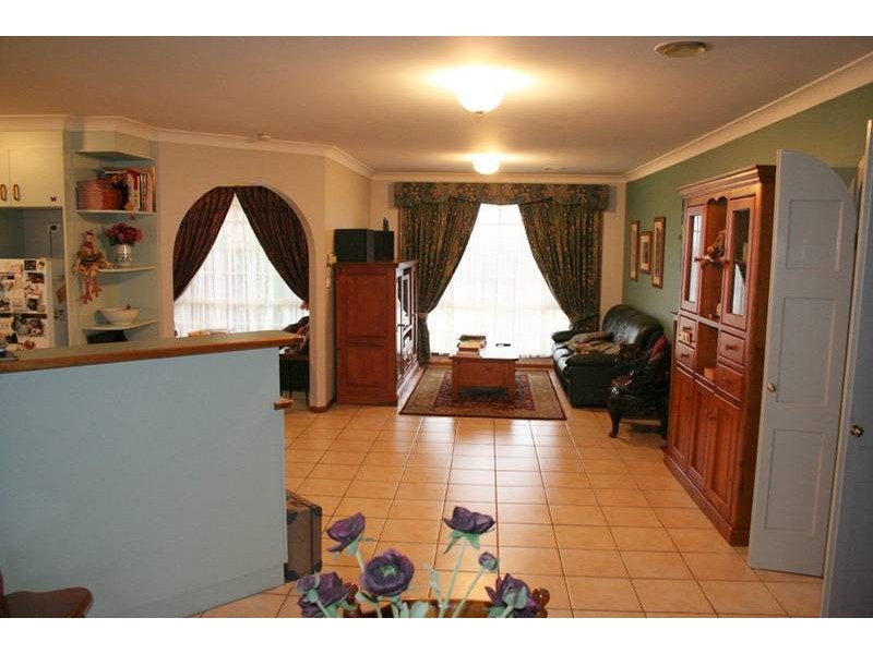 7 Amana Circuit, Orange NSW 2800