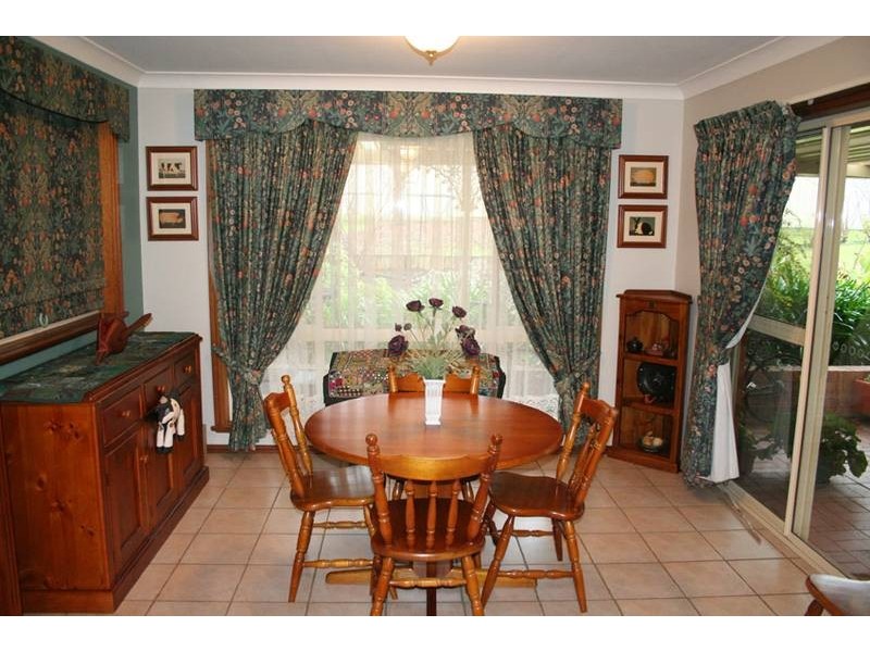 7 Amana Circuit, Orange NSW 2800