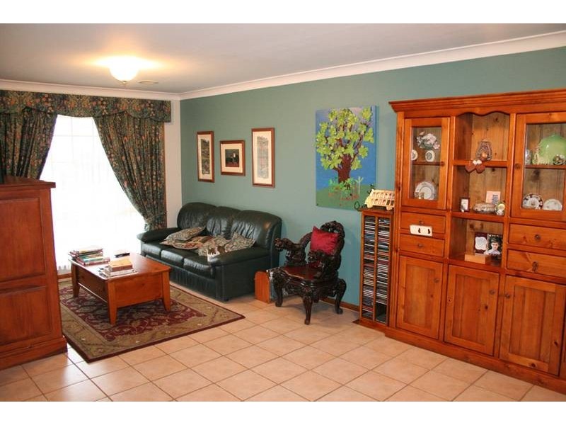 7 Amana Circuit, Orange NSW 2800