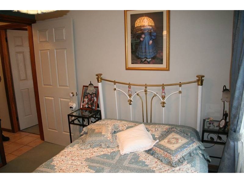 7 Amana Circuit, Orange NSW 2800