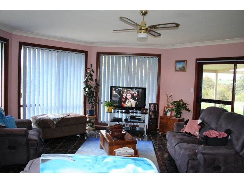 329 Browns Creek Road, Blayney NSW 2799