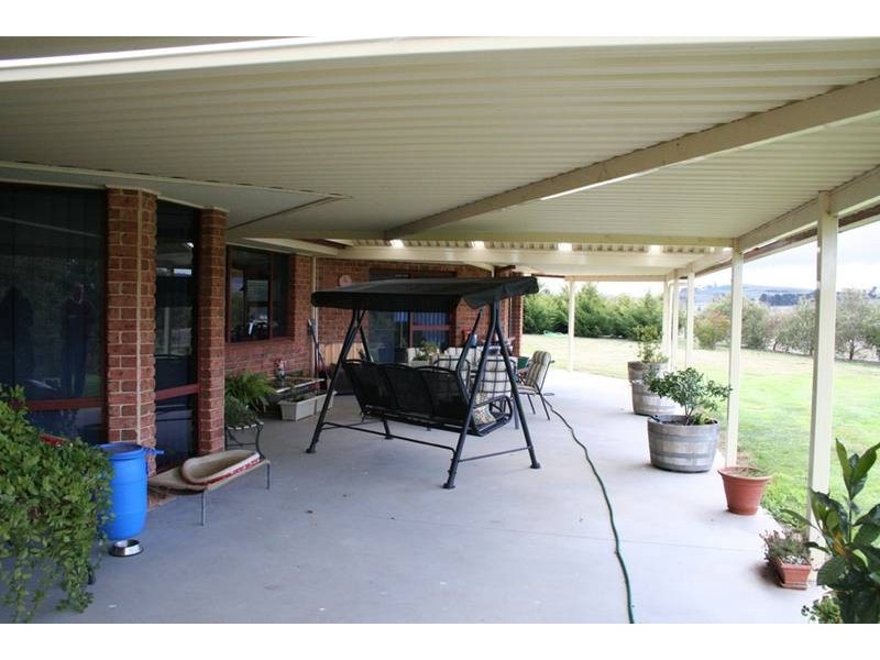 329 Browns Creek Road, Blayney NSW 2799