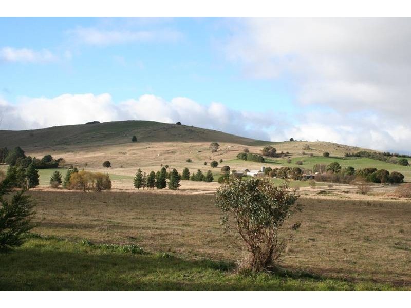 329 Browns Creek Road, Blayney NSW 2799
