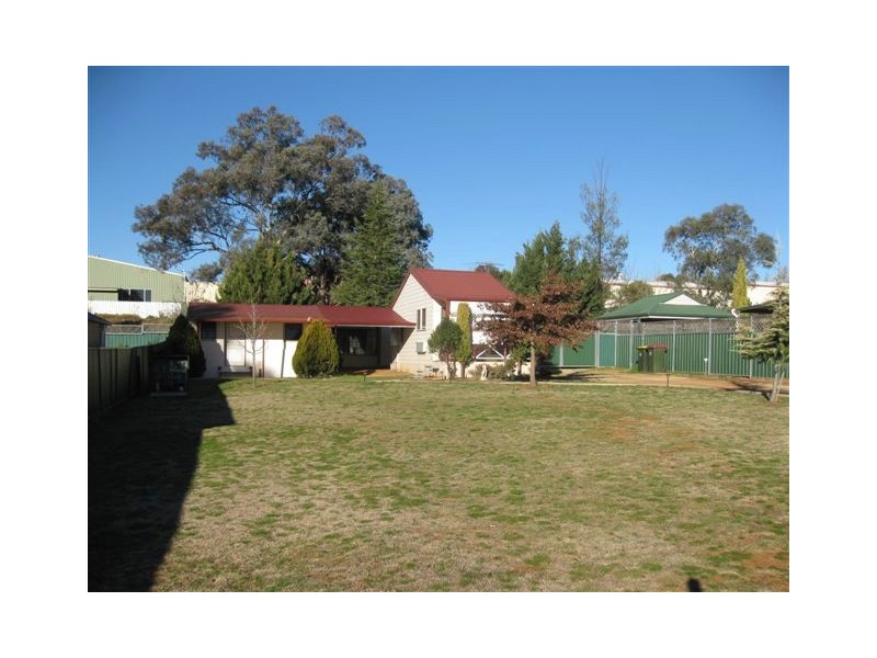 96 King Street, Molong NSW 2866