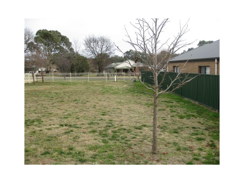 96 King Street, Molong NSW 2866