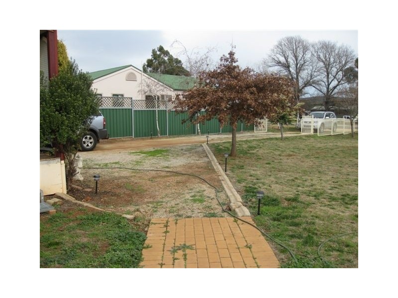 96 King Street, Molong NSW 2866
