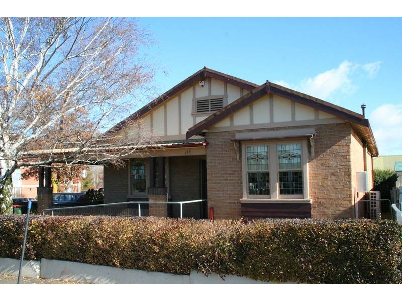135 Sale Street, Orange NSW 2800