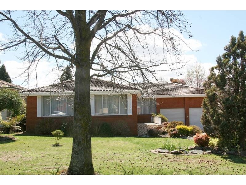 19 Benelong Place, Orange NSW 2800