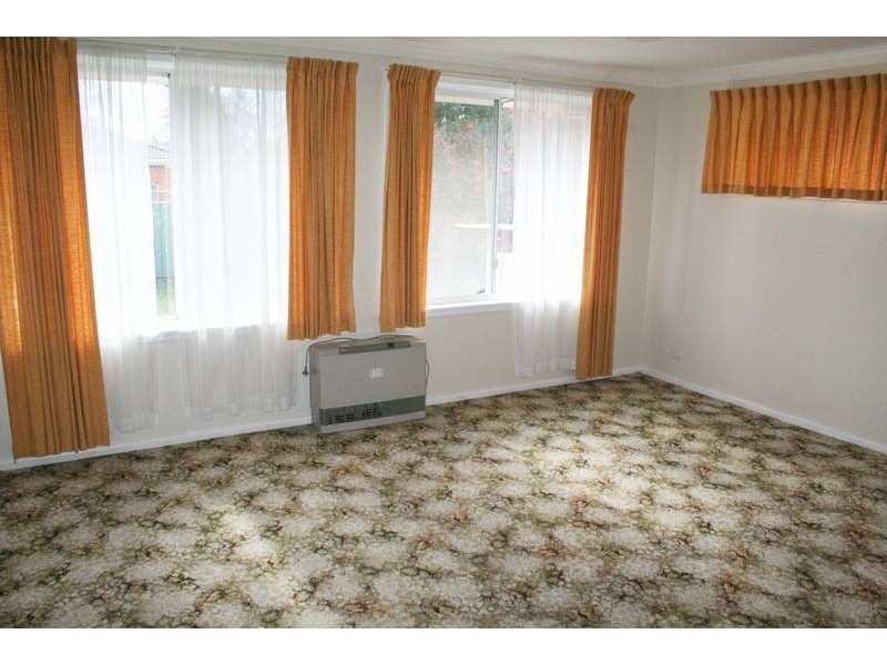 19 Benelong Place, Orange NSW 2800