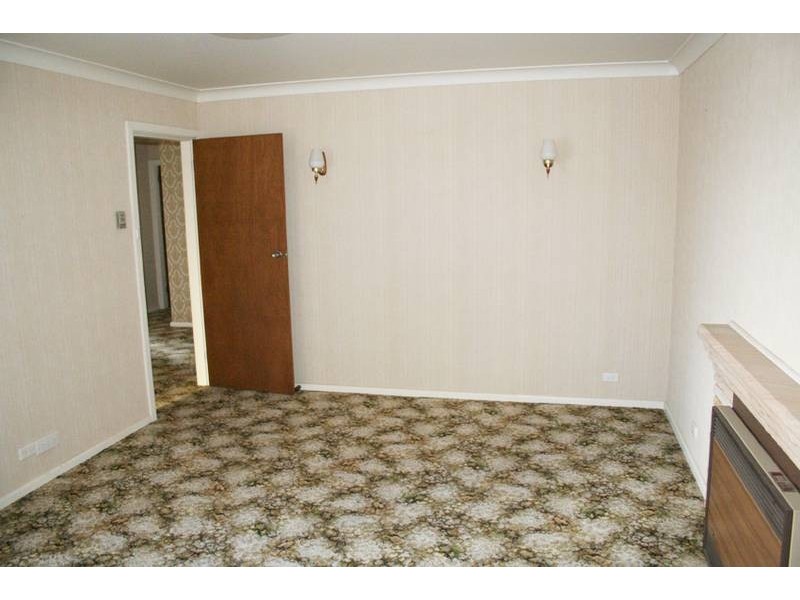 19 Benelong Place, Orange NSW 2800