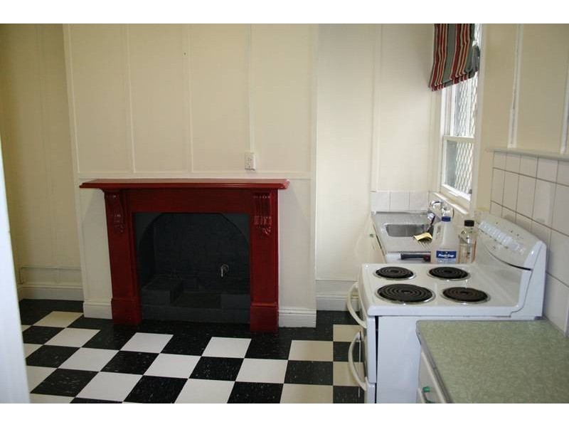 1/300 Summer Street, Orange NSW 2800