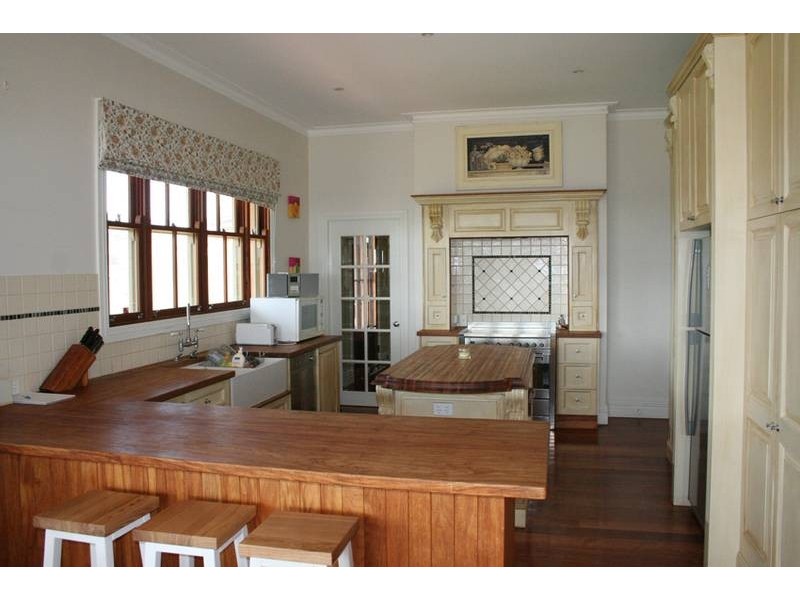 - Kangaroobie Lane, Orange NSW 2800