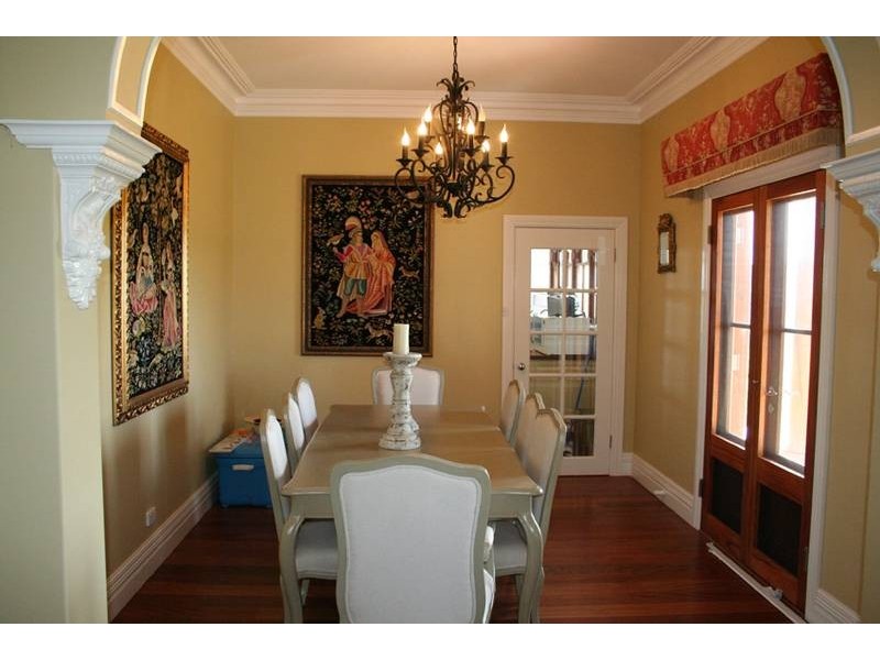 - Kangaroobie Lane, Orange NSW 2800