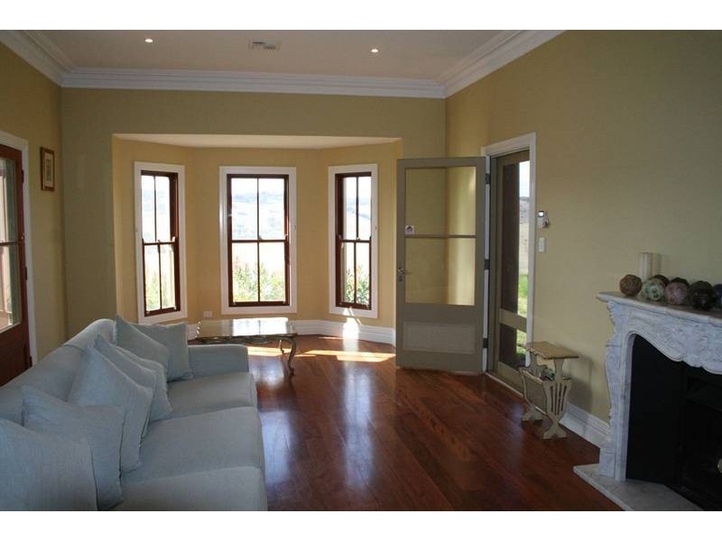 - Kangaroobie Lane, Orange NSW 2800