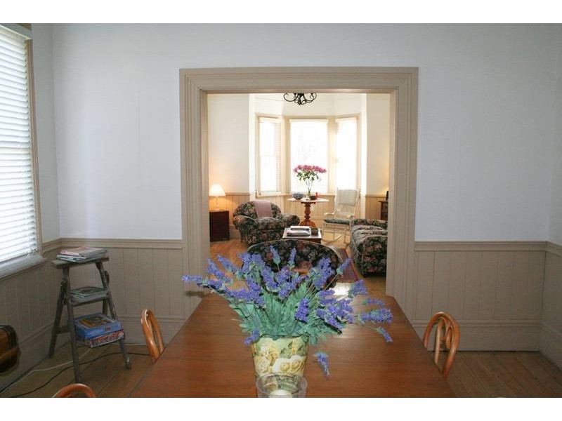 30 Adelaide Street, Blayney NSW 2799