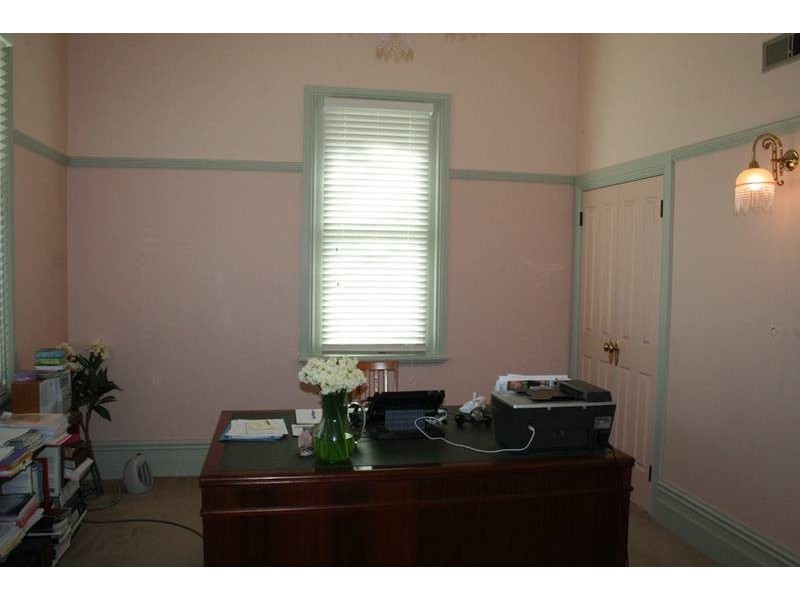 30 Adelaide Street, Blayney NSW 2799