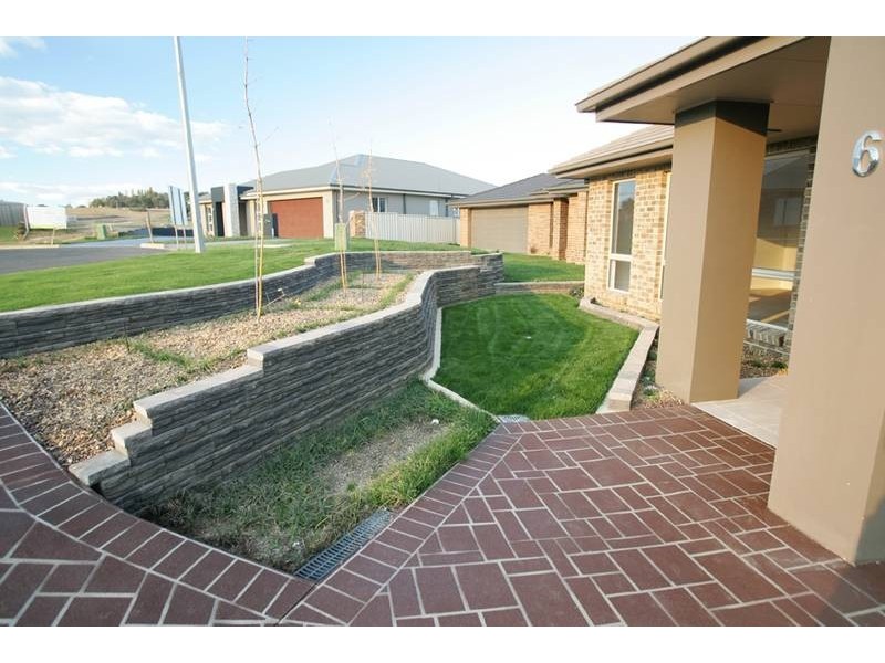 6 Stewart Close, Orange NSW 2800