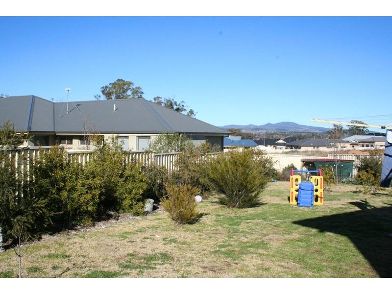 5 Avonlea Place, Orange NSW 2800