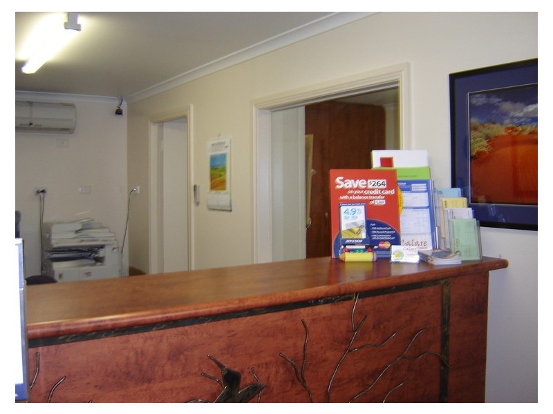 - Bank Street, Molong NSW 2866