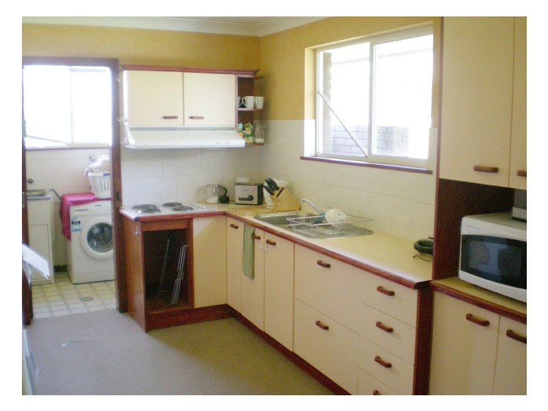 2 Endeavour Avenue, Orange NSW 2800