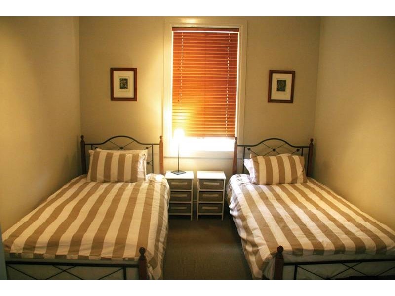 77 March Street, Orange NSW 2800