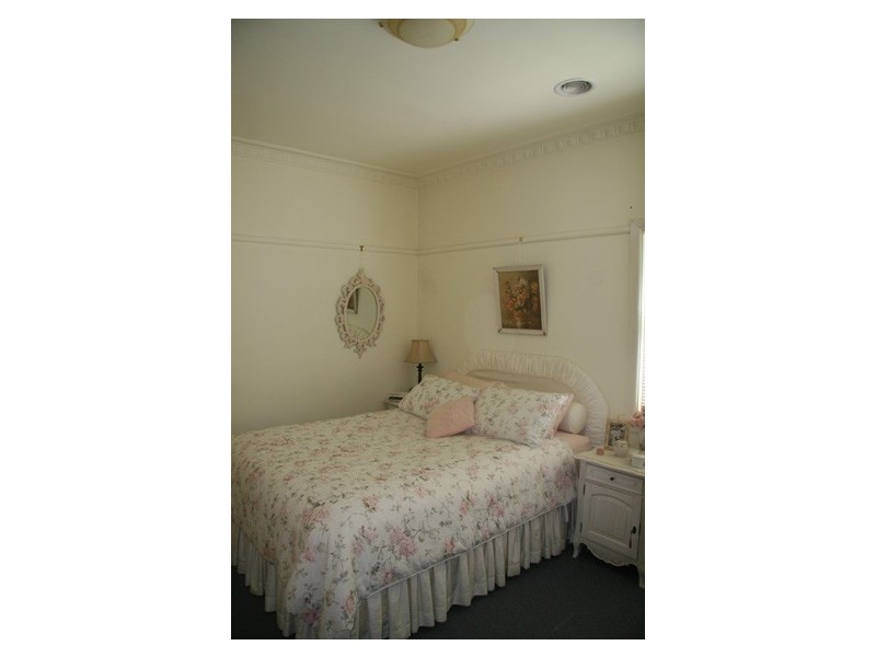 8 Torpy Street, Orange NSW 2800