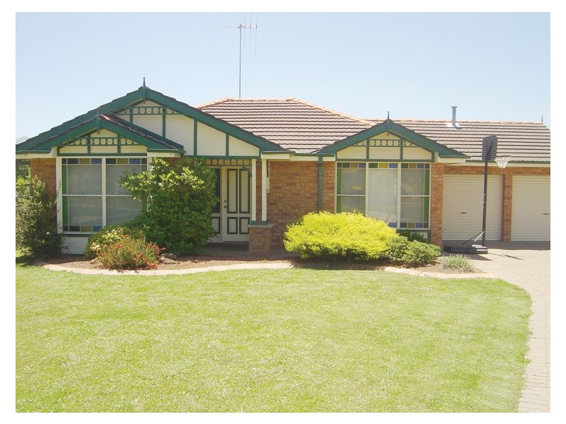 5 Yarrawong Place, Orange NSW 2800