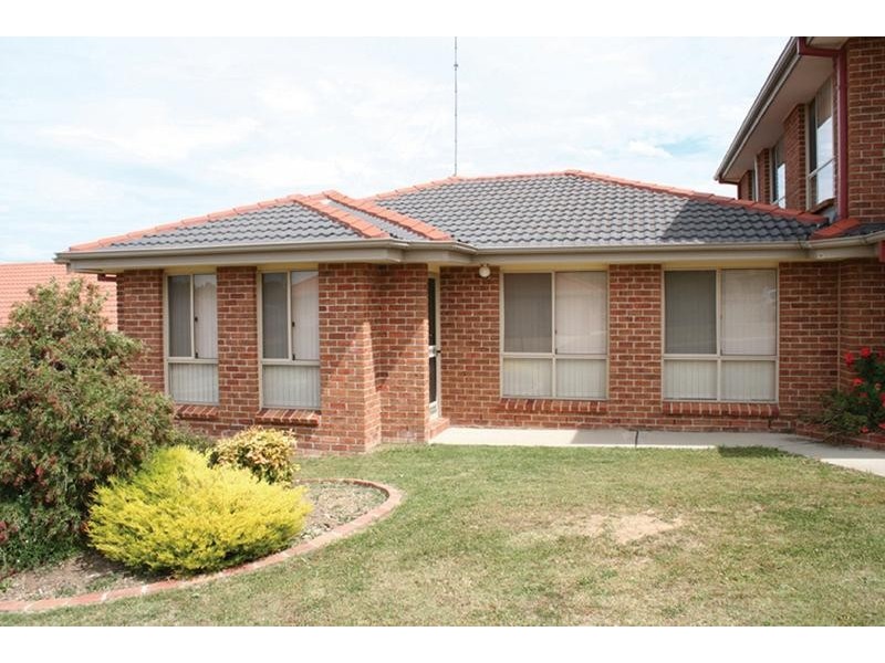 2a Agland Crescent, Orange NSW 2800