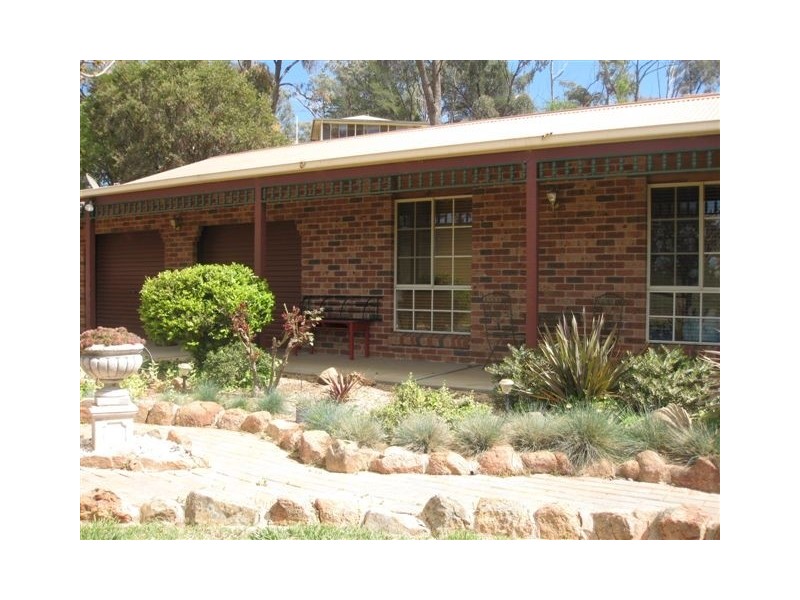 13 Shannon Street, Molong NSW 2866
