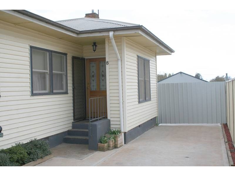 8 Wattle Avenue, Orange NSW 2800