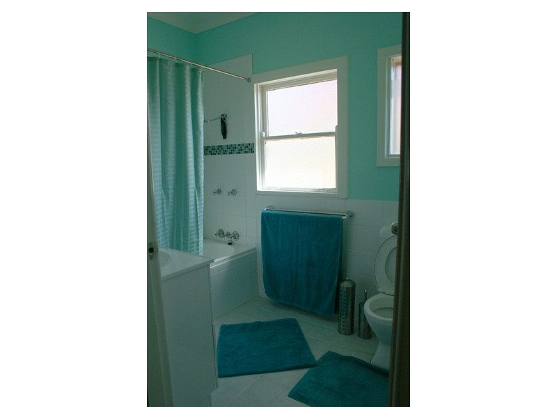 8 Wattle Avenue, Orange NSW 2800