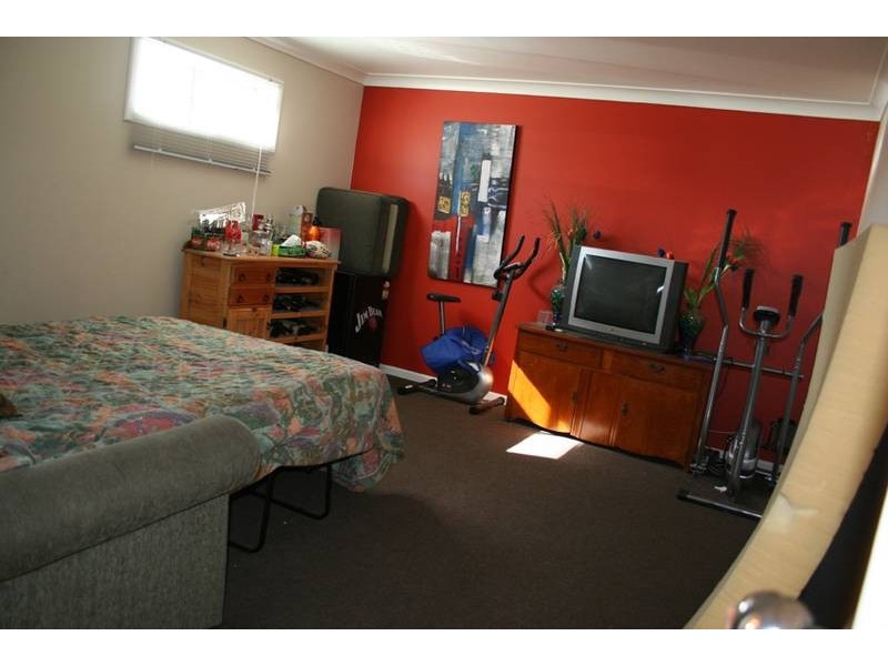 8 Wattle Avenue, Orange NSW 2800