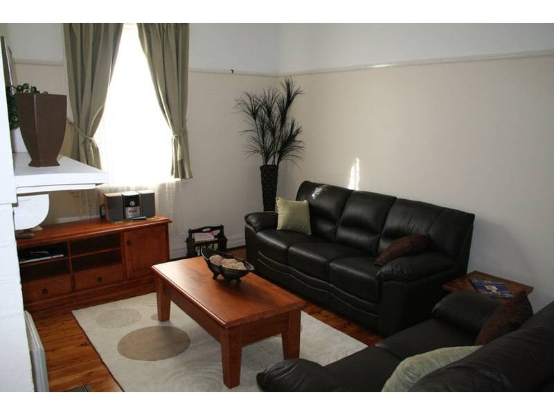 69 March Street, Orange NSW 2800