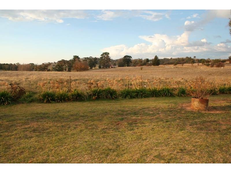 213 East Guyong Road, Orange NSW 2800
